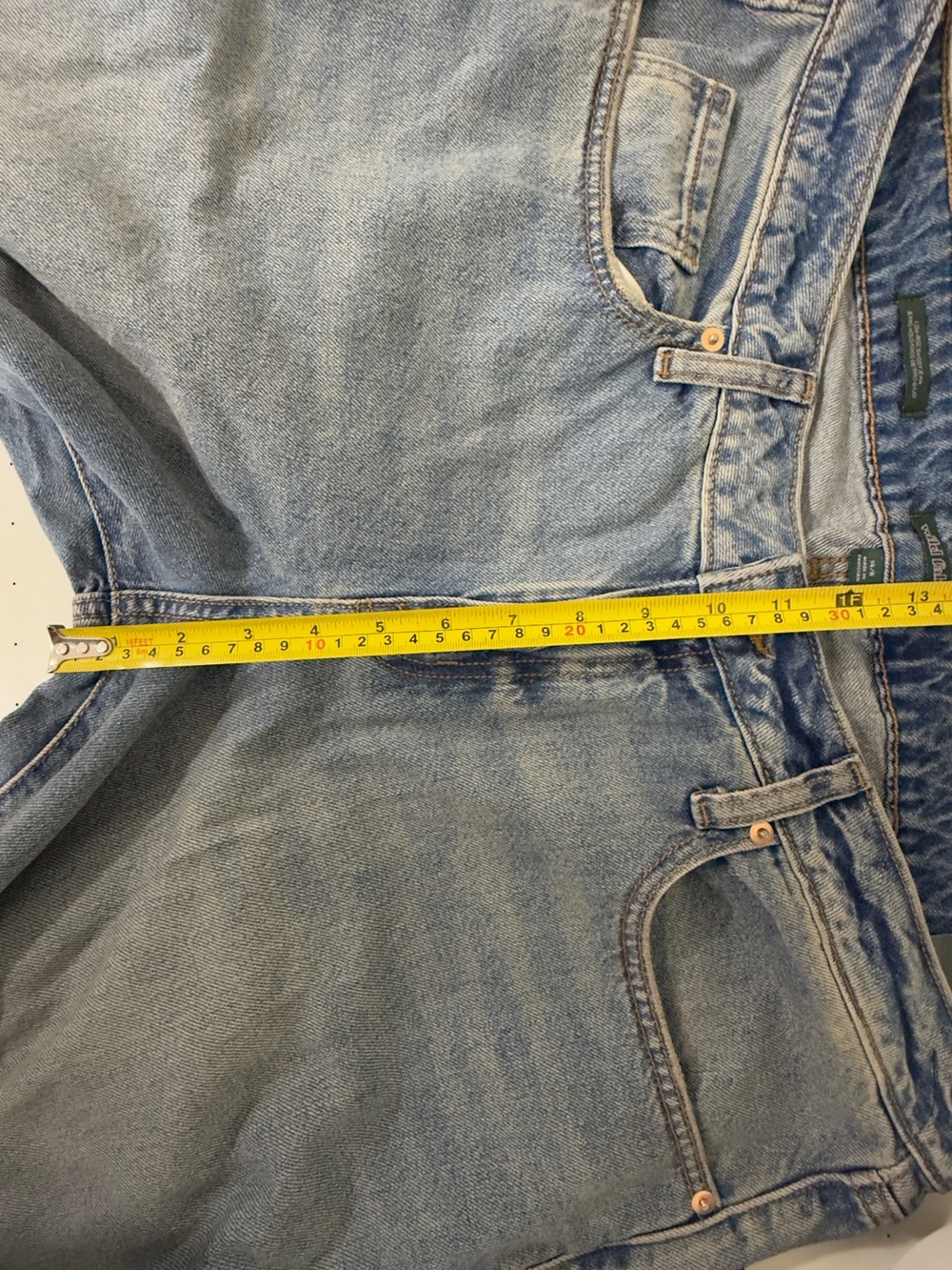 NWT Wild Fable Low-Rise Baggy Jeans Size 14 Rigid Denim Light Wash Cargo Pockets - Picture 10 of 10